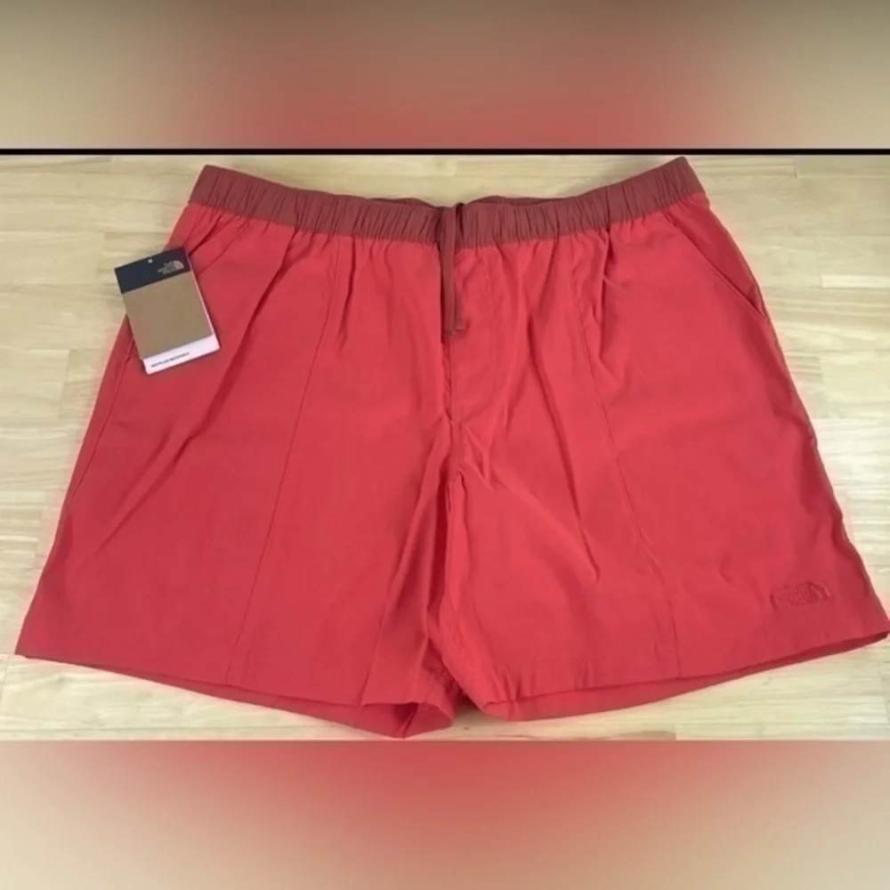 The North Face Class V Pull On Horizon Red Shorts - Men’s Size XL -New